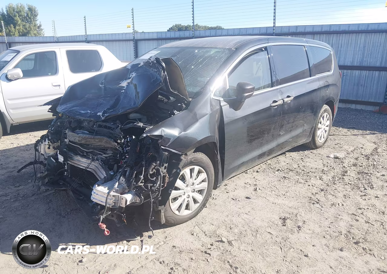 2020 Chrysler Voyager L VIN:2C4RC1AG0LR105101 - 2