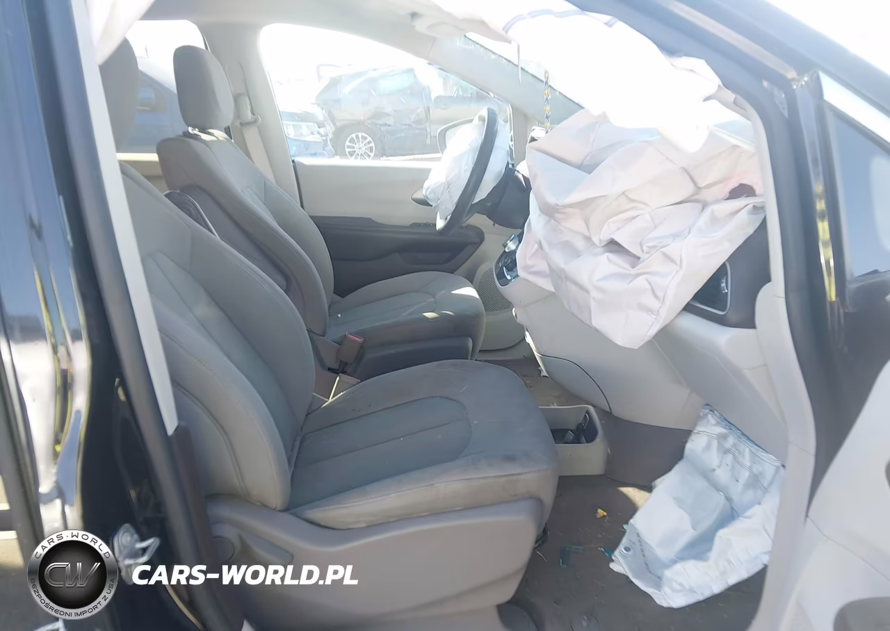 2020 Chrysler Voyager L VIN:2C4RC1AG0LR105101 - 5