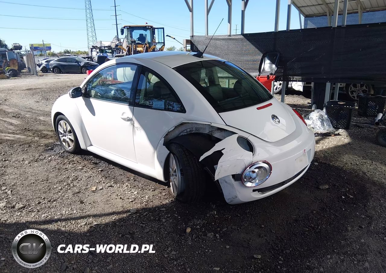 2010 Volkswagen New Beetle 2.5L VIN:3VWPG3AG4AM014776 - 3