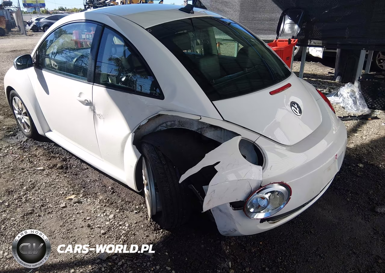 2010 Volkswagen New Beetle 2.5L VIN:3VWPG3AG4AM014776 - 6