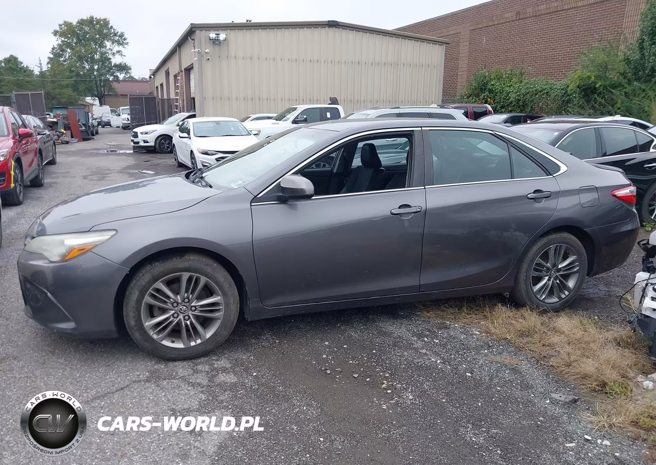 2015 Toyota Camry Se VIN:4T1BF1FK0FU094738 - 15