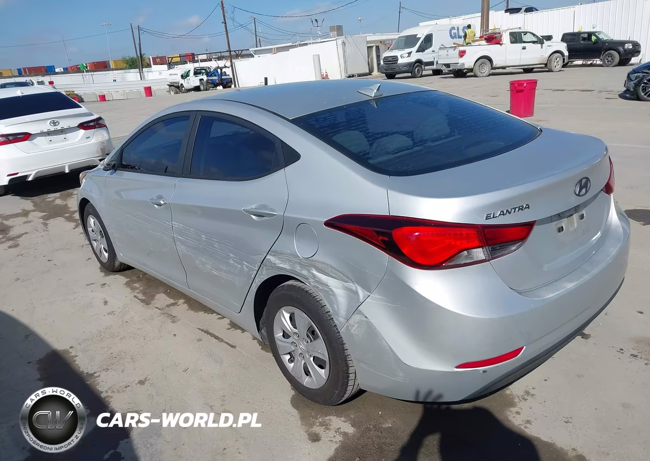 2016 Hyundai Elantra Se VIN:5NPDH4AE4GH752437 - 3
