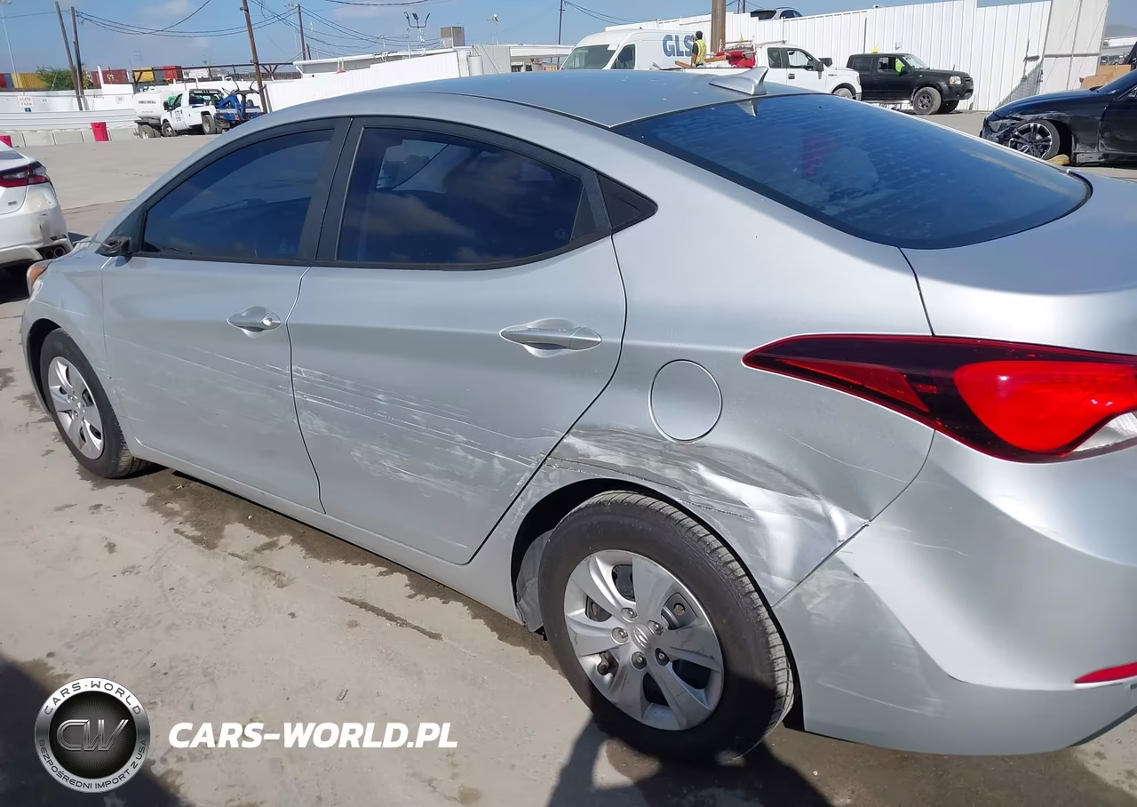2016 Hyundai Elantra Se VIN:5NPDH4AE4GH752437 - 6