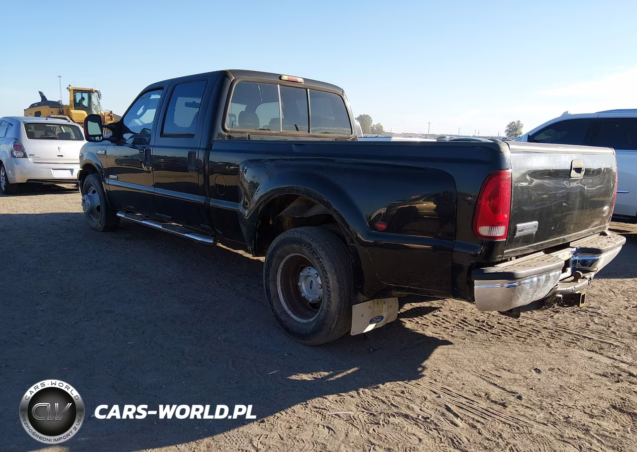 2005 Ford F350 Super Duty VIN:1FTWW32P45EC55622 - 3