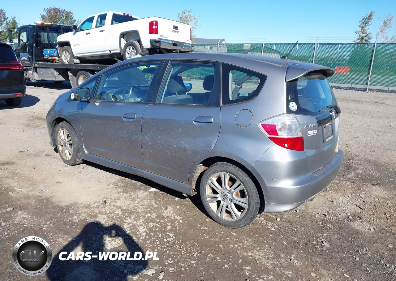 2009 Honda Fit Sport VIN:JHMGE88419C000878 - 3