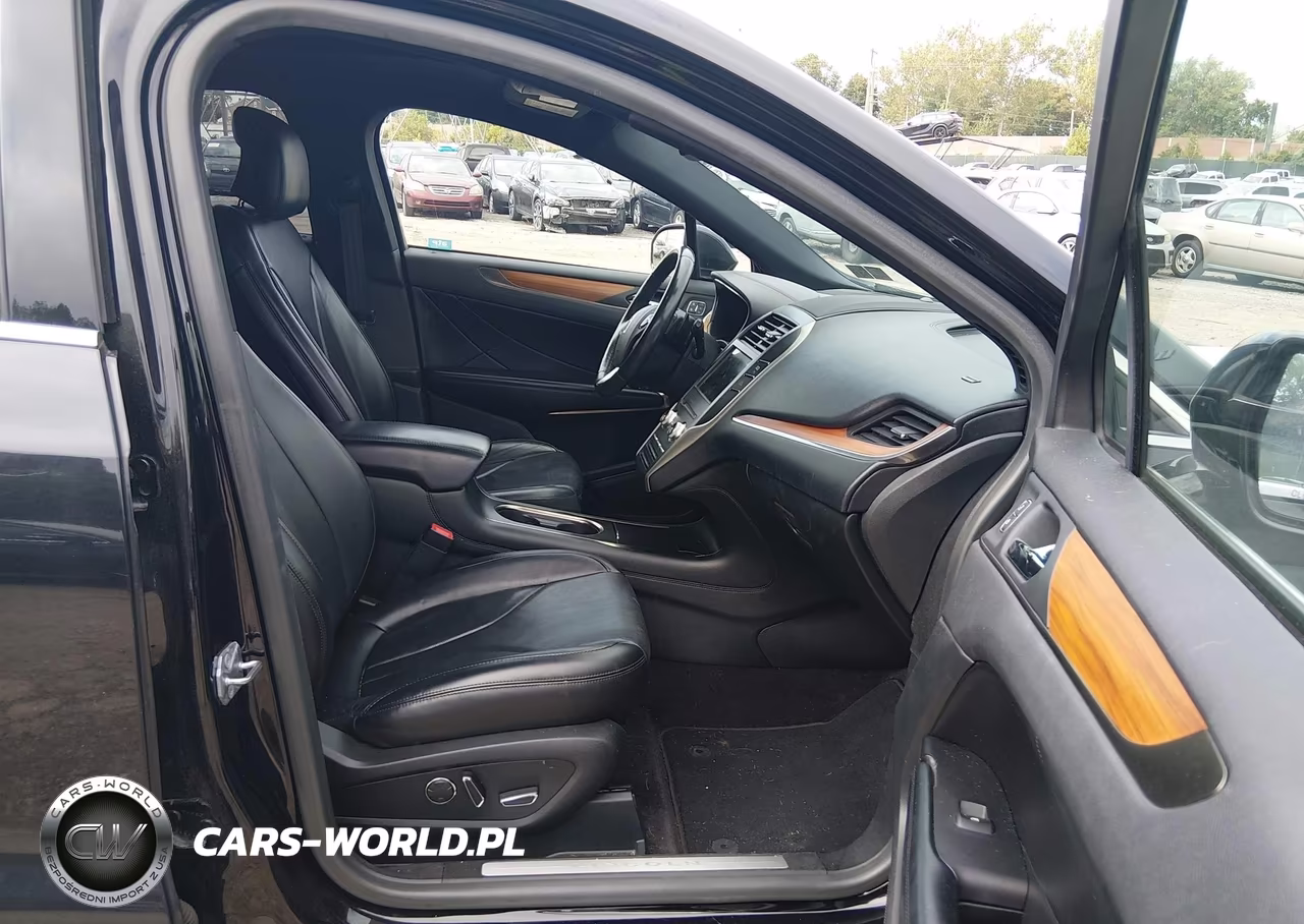 2019 Lincoln Mkc Reserve VIN:5LMCJ3D93KUL00236 - 5