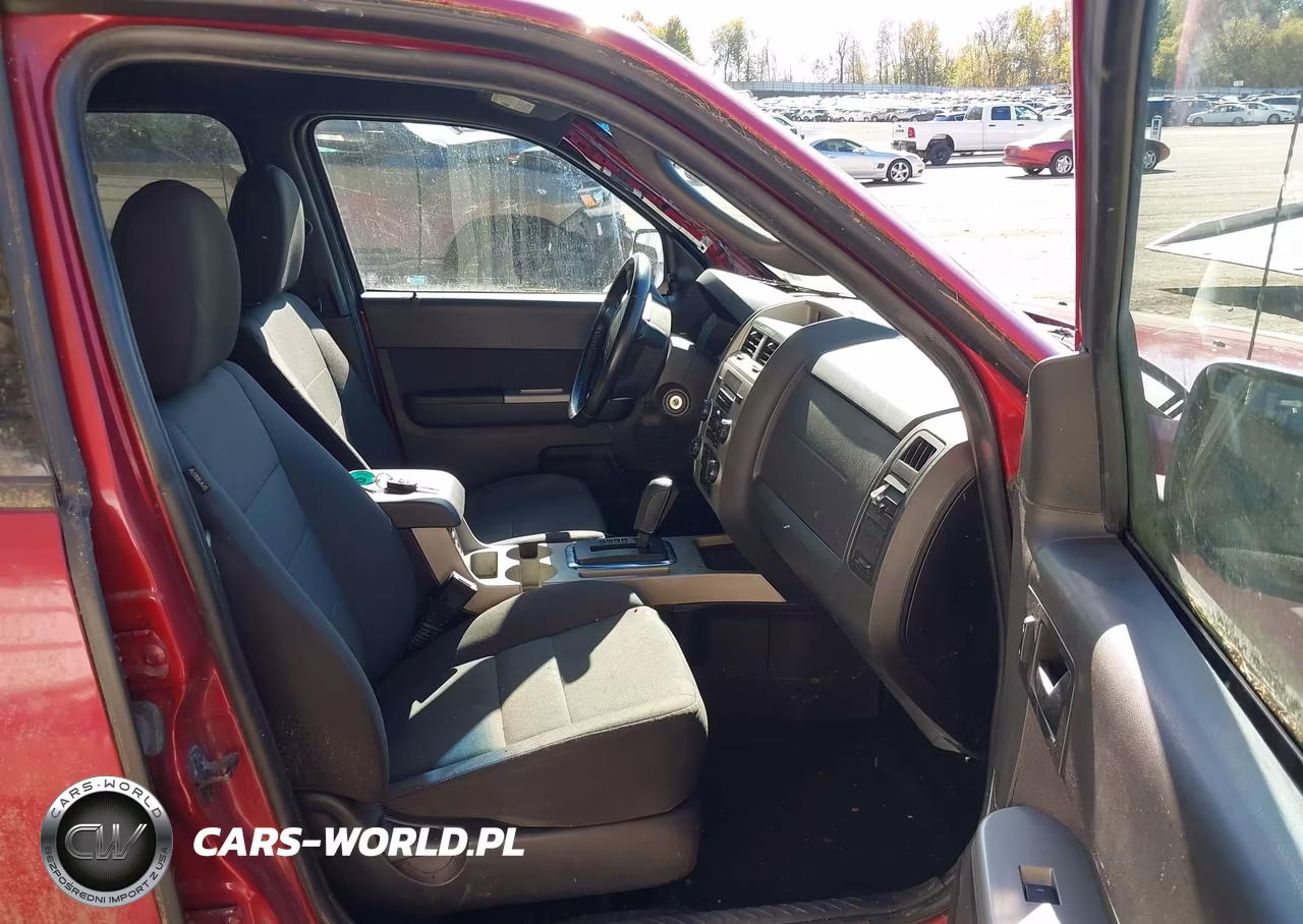 2011 Ford Escape Xlt VIN:1FMCU9D70BKC38379 - 5