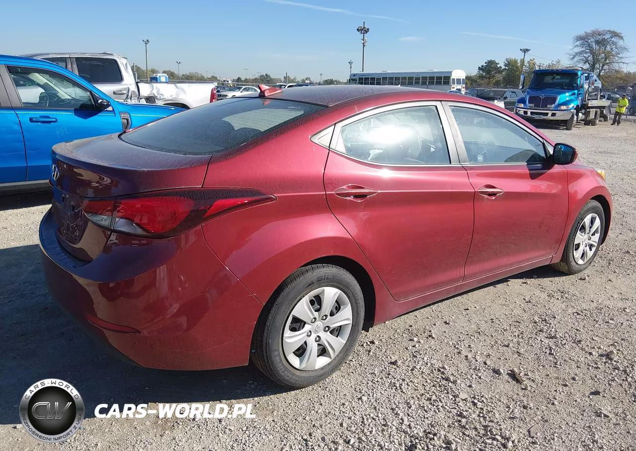 2016 Hyundai Elantra Se VIN:5NPDH4AE2GH702992 - 4