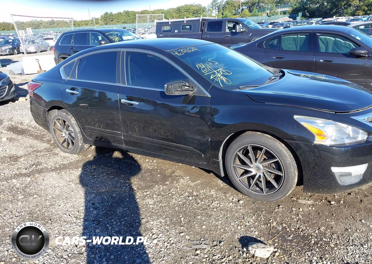 2015 Nissan Altima 2.5 S VIN:1N4AL3AP8FN887423 - 6