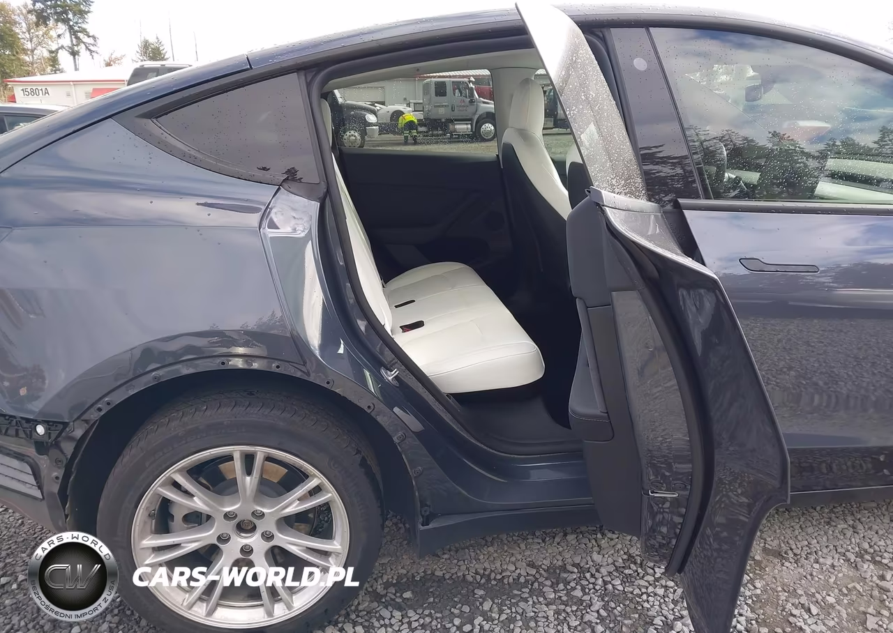 2022 Tesla Model Y Long Range Dual Motor All-Wheel Drive VIN:7SAYGDEE7NF546820 - 8