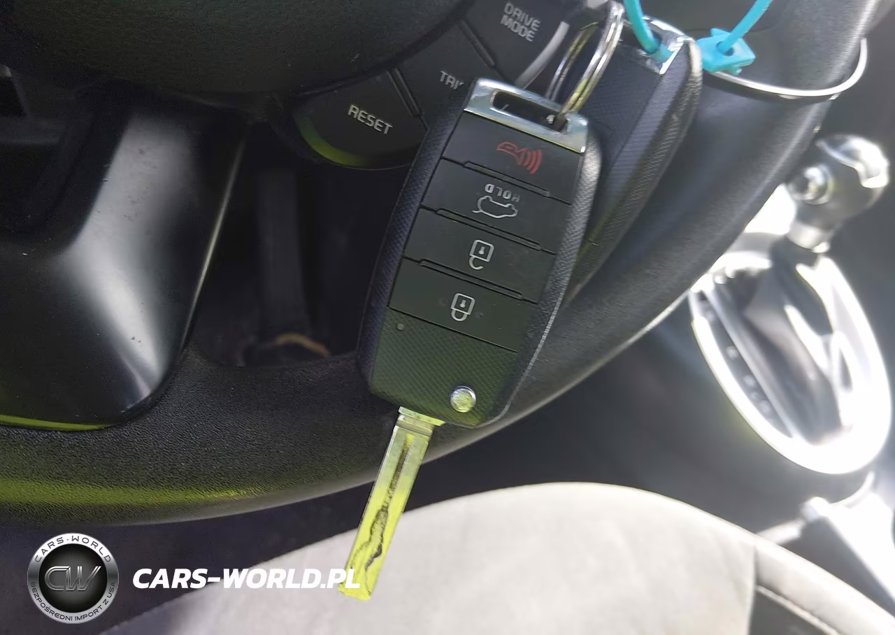 2018 Kia Soul VIN:KNDJN2A28J7903247 - 11