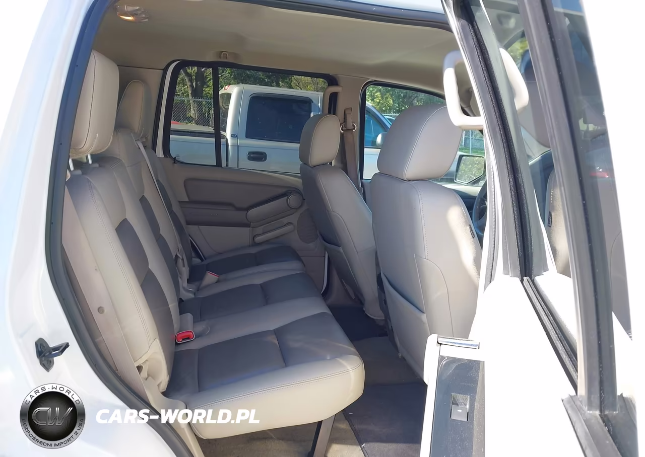 2006 Ford Explorer Xlt VIN:1FMEU73EX6UA54624 - 8