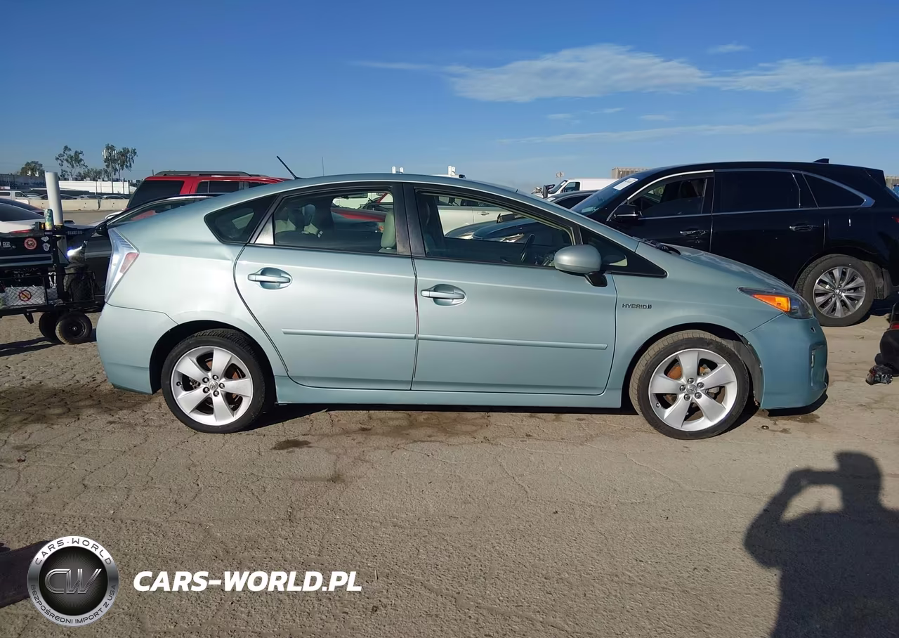 2012 Toyota Prius Five VIN:JTDKN3DU0C5506864 - 13