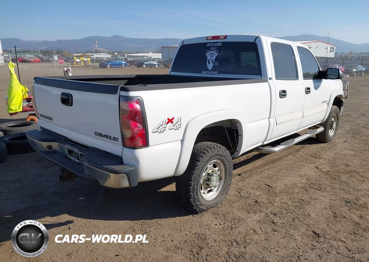 2004 Chevrolet Silverado 2500Hd Ls VIN:1GCHK23U54F206683 - 4