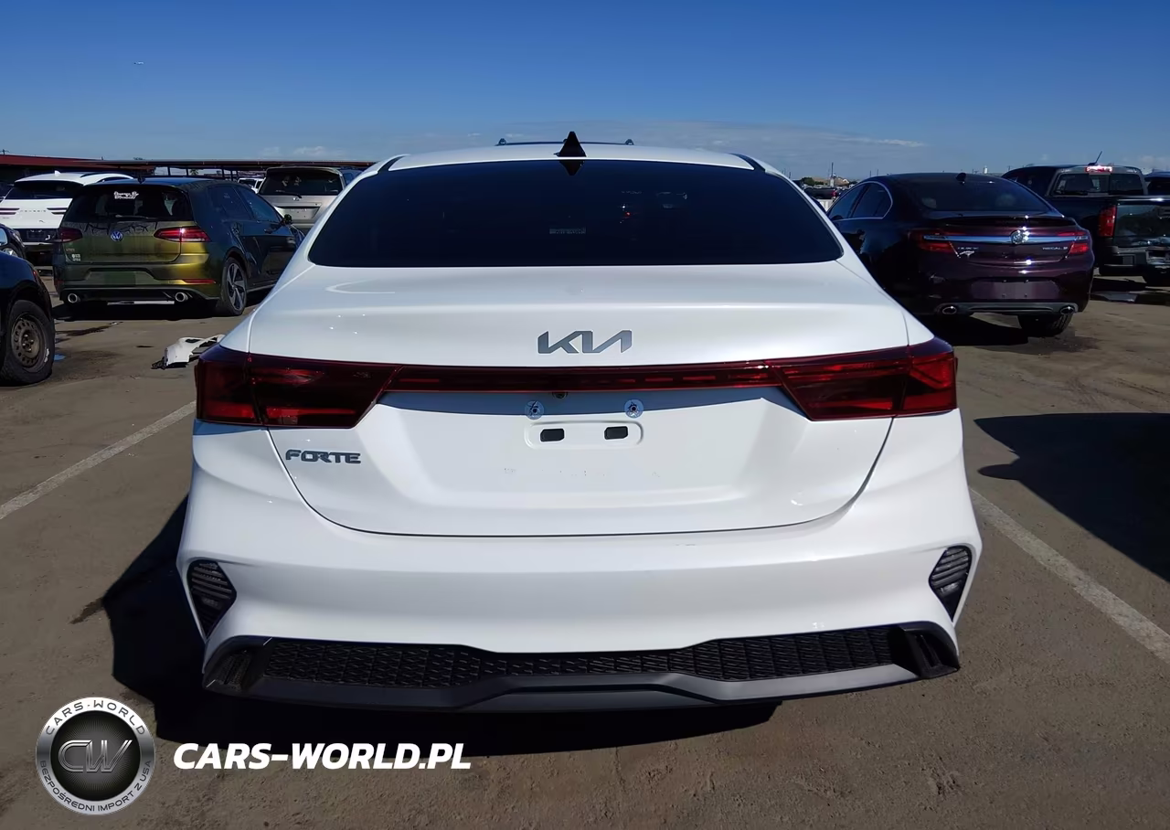 2024 Kia Forte Lxs VIN:3KPF24AD4RE731676 - 17