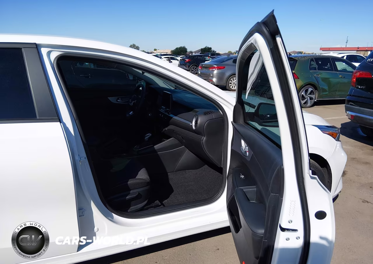 2024 Kia Forte Lxs VIN:3KPF24AD4RE731676 - 5