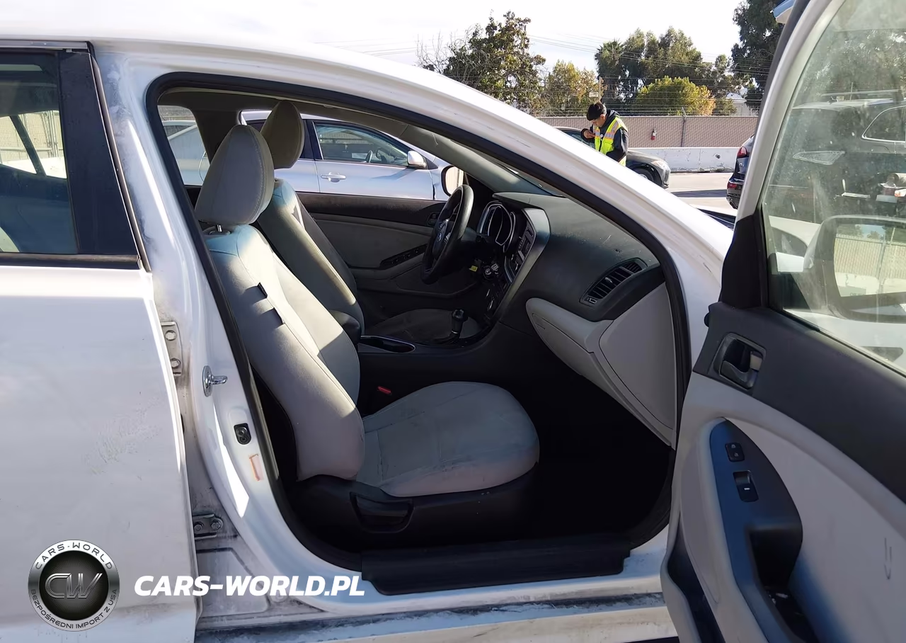 2015 Kia Optima Lx VIN:5XXGM4A78FG426239 - 5