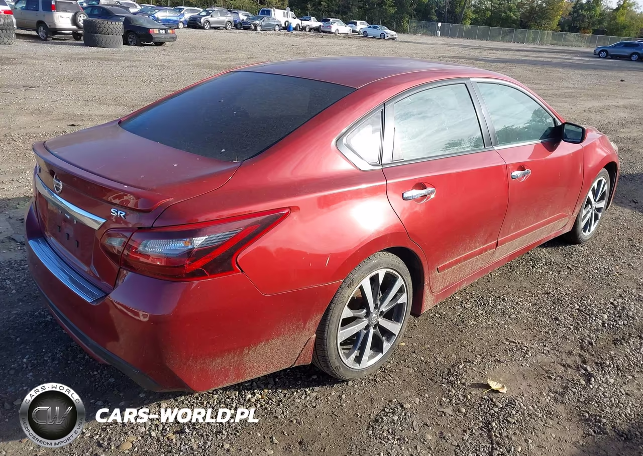 2017 Nissan Altima 2.5 Sr VIN:1N4AL3AP1HC120950 - 4