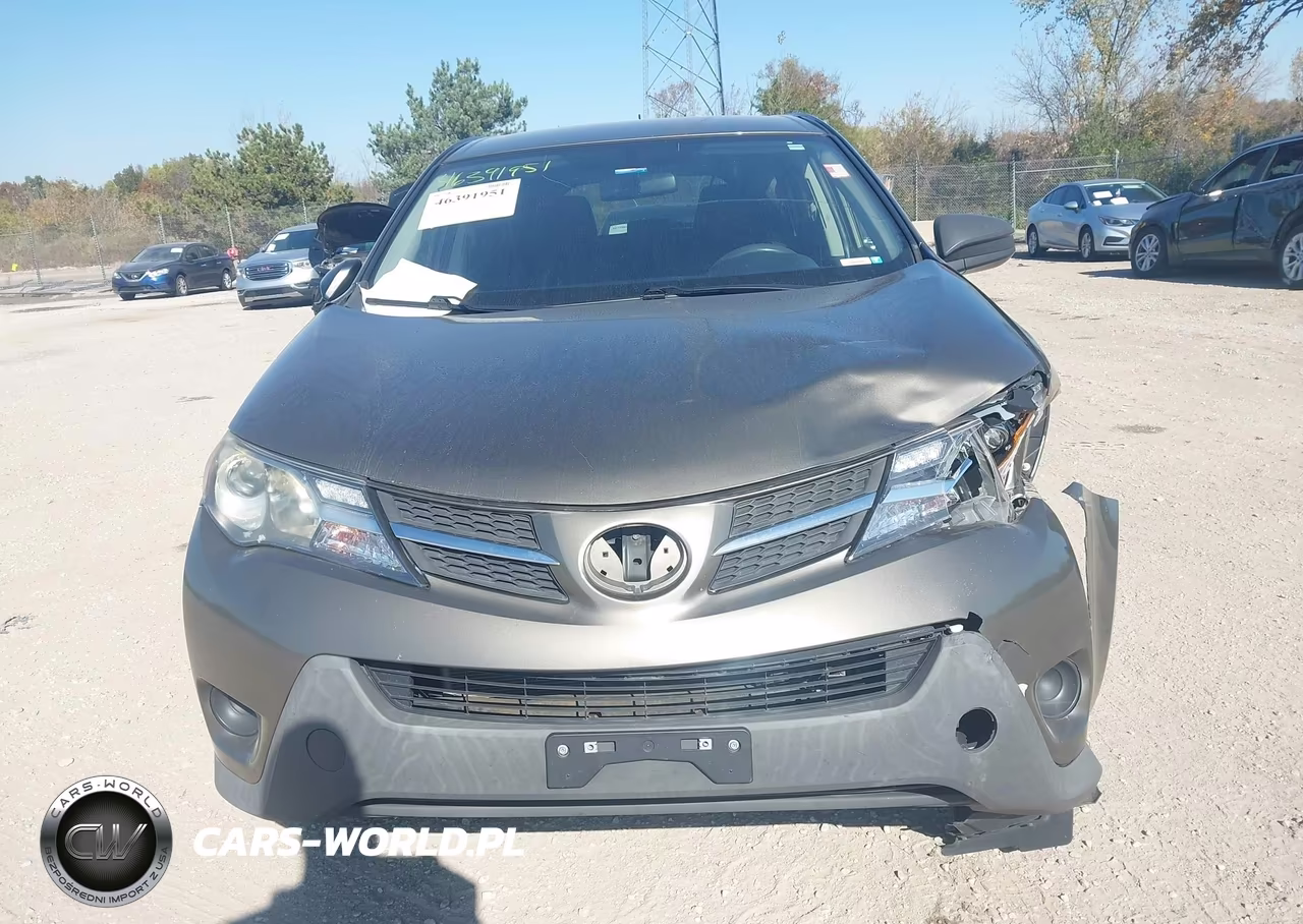 2015 Toyota Rav4 Le VIN:JTMBFREV4FD131661 - 12