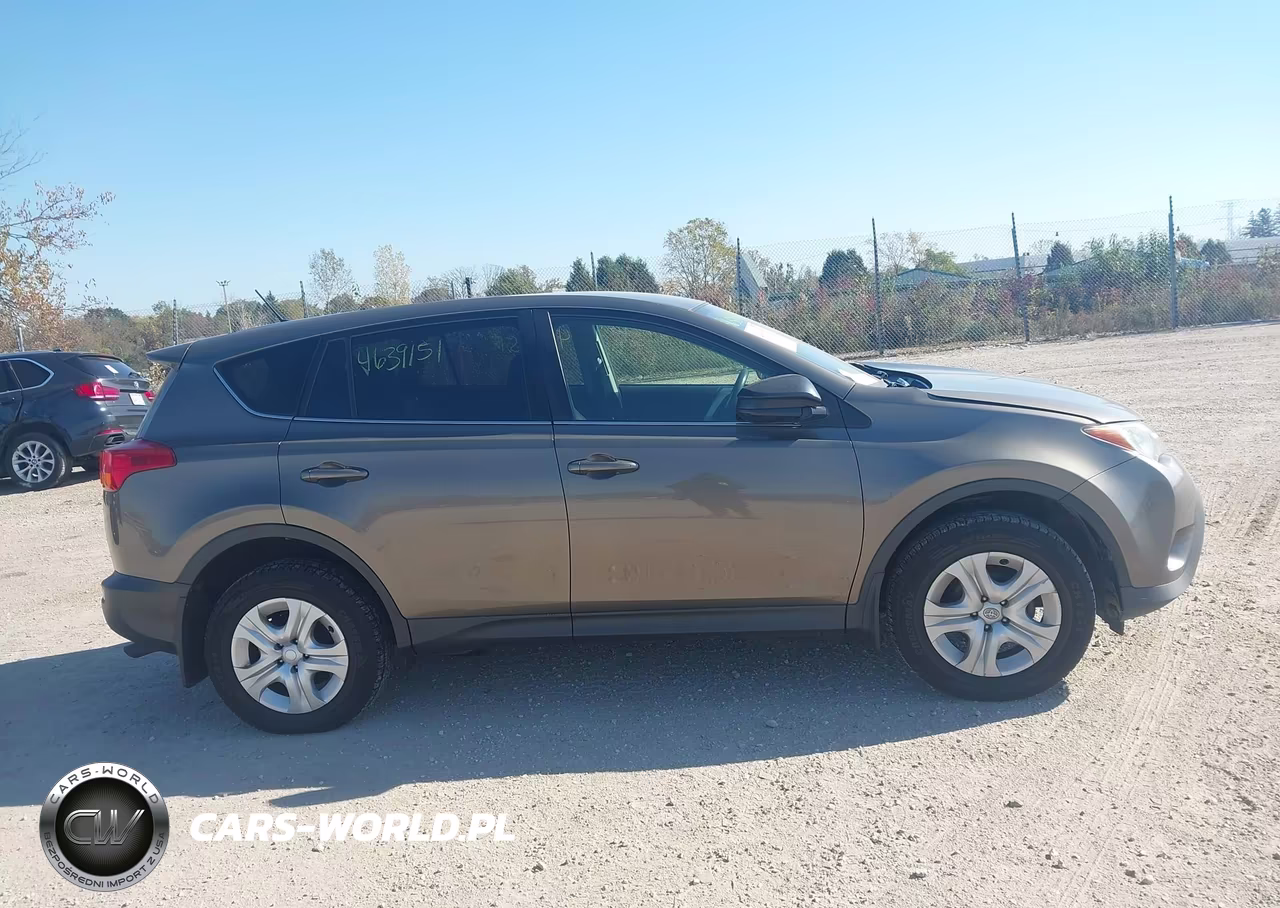 2015 Toyota Rav4 Le VIN:JTMBFREV4FD131661 - 13