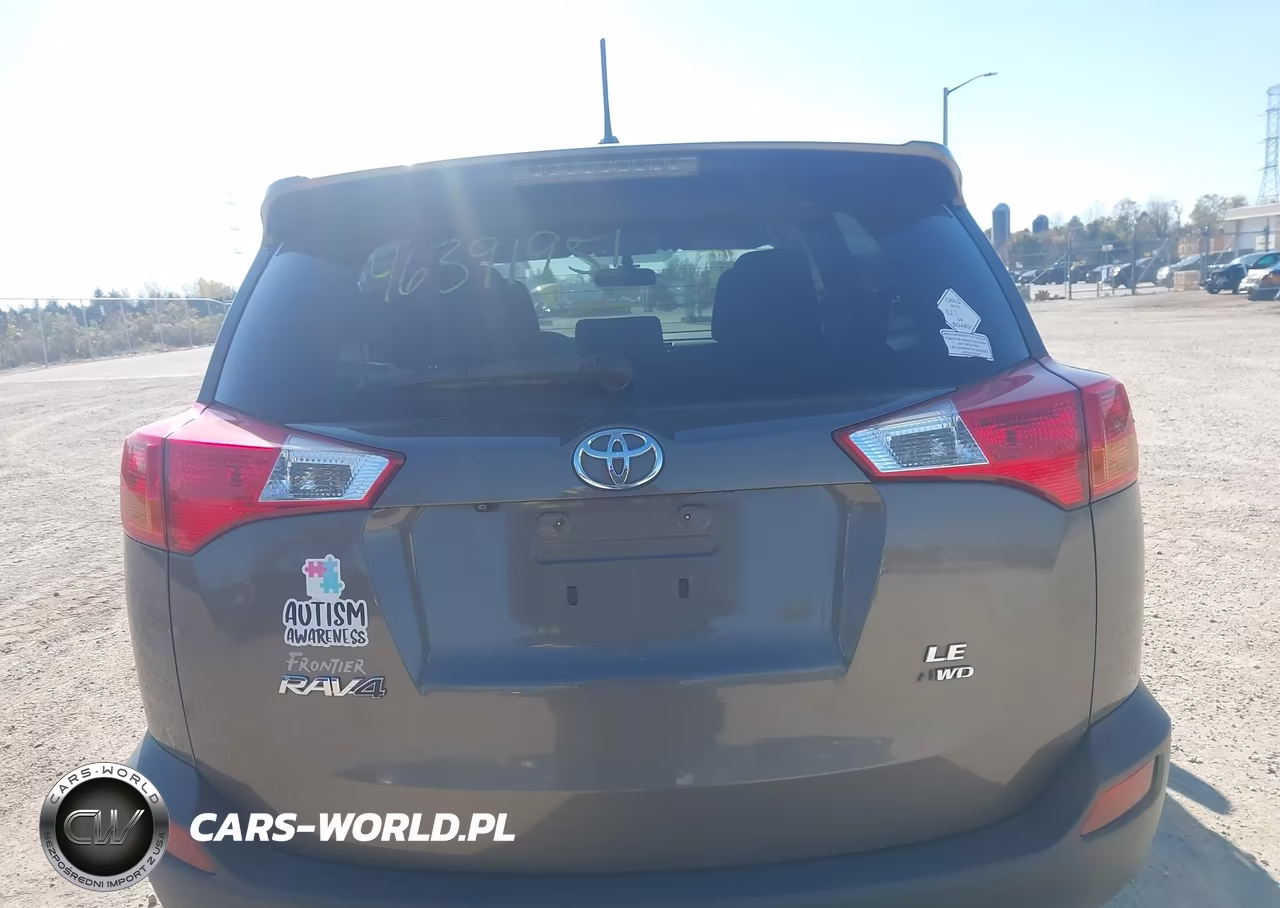 2015 Toyota Rav4 Le VIN:JTMBFREV4FD131661 - 16