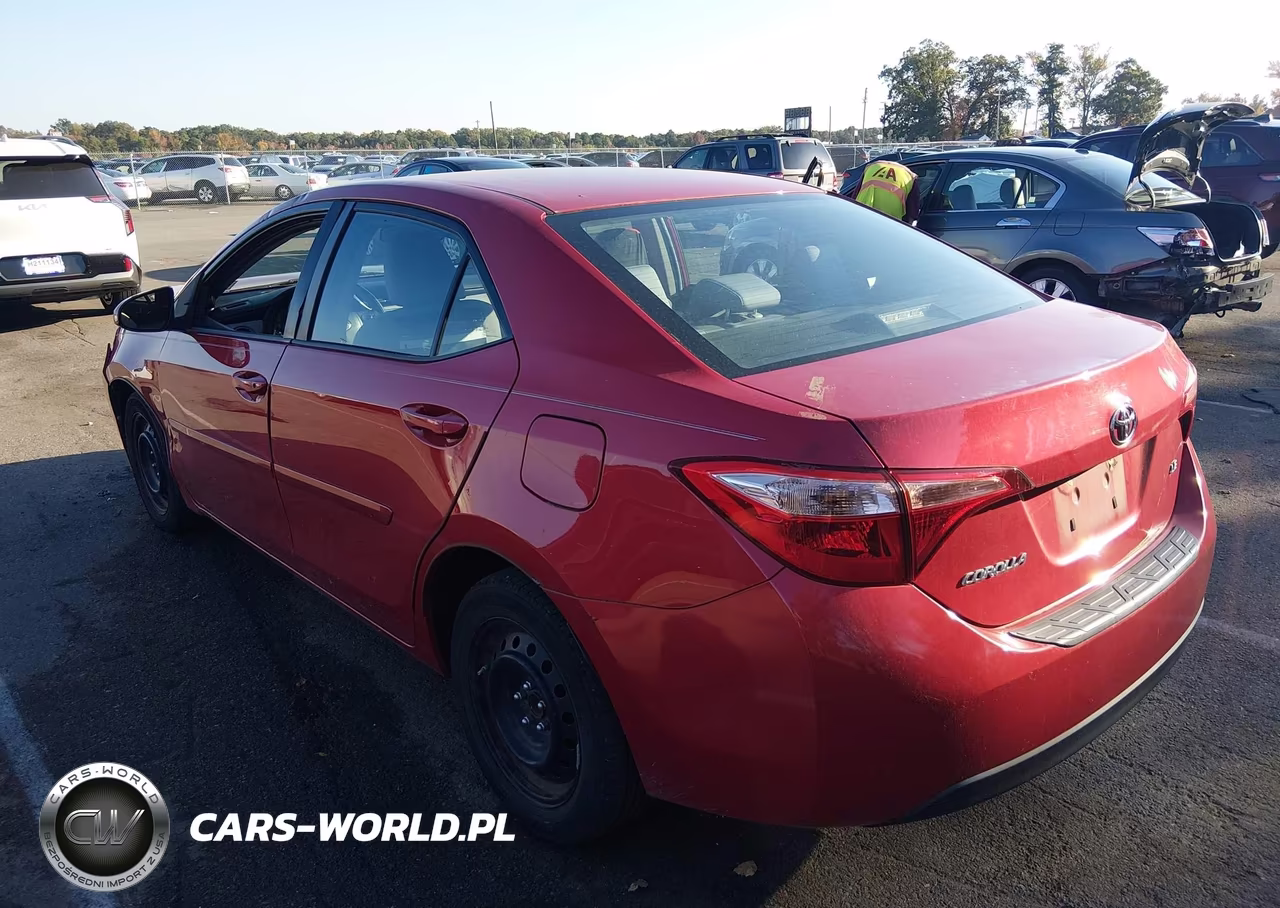 2017 Toyota Corolla Le VIN:2T1BURHE2HC895798 - 3