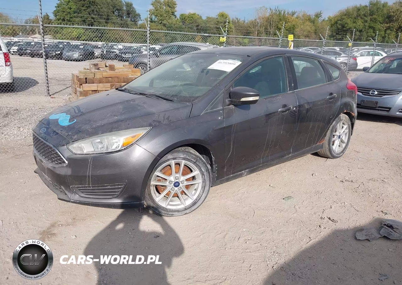 2015 Ford Focus Se VIN:1FADP3K27FL203297 - 2