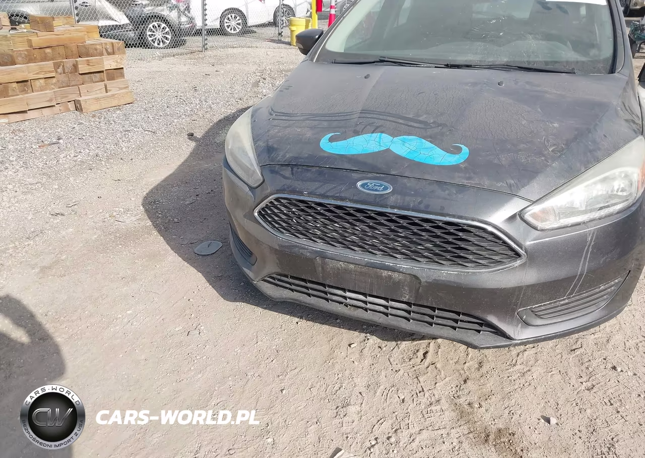 2015 Ford Focus Se VIN:1FADP3K27FL203297 - 6