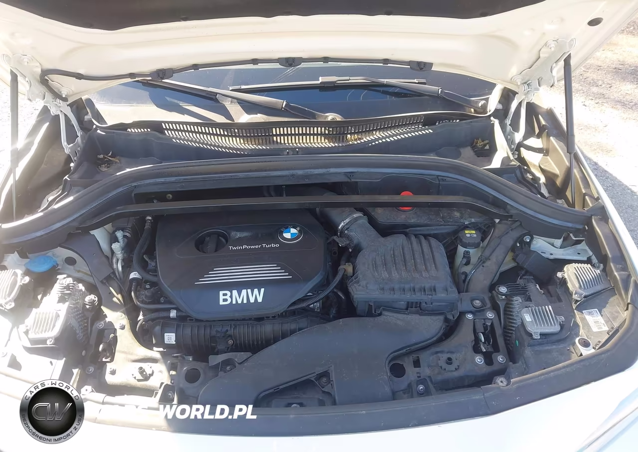 2018 BMW X2 xDrive28I VIN:WBXYJ5C3XJEF69421 - 10