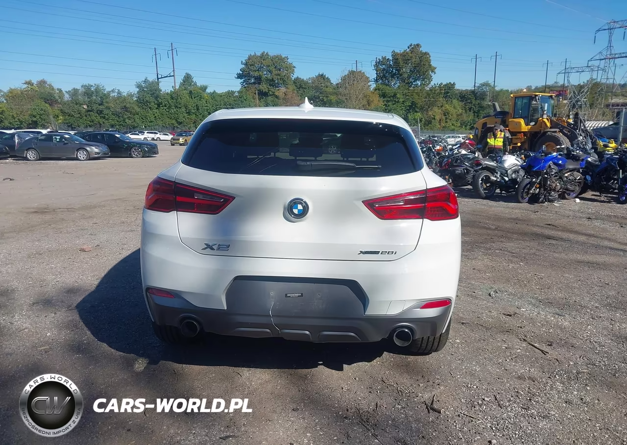 2018 BMW X2 xDrive28I VIN:WBXYJ5C3XJEF69421 - 17