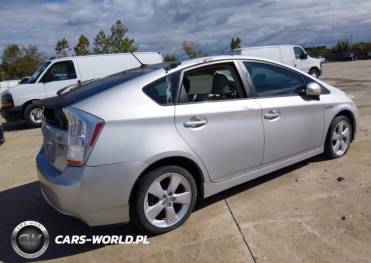 2010 Toyota Prius V VIN:JTDKN3DU1A0125793 - 4