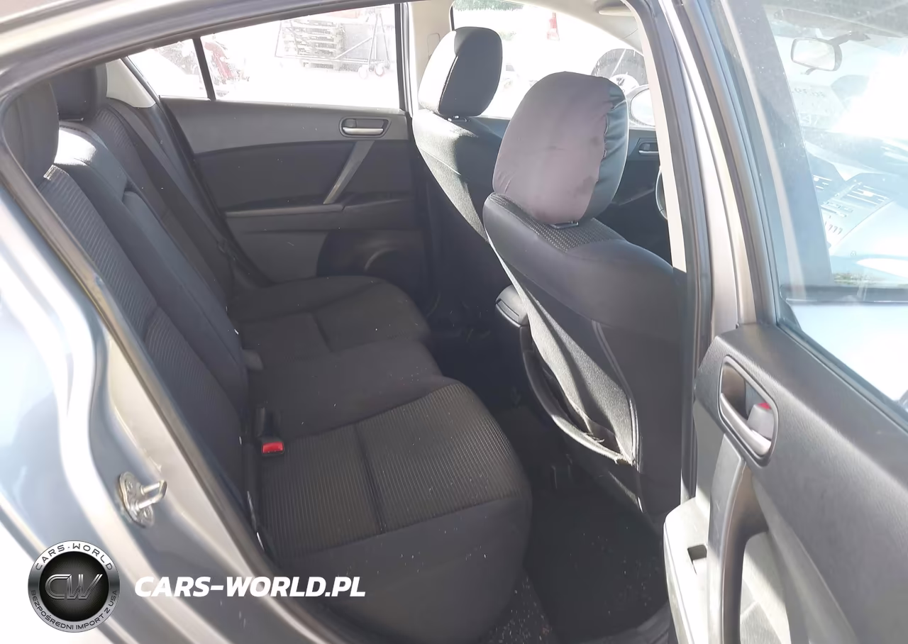 2012 Mazda Mazda3 I Touring VIN:JM1BL1V7XC1692472 - 8