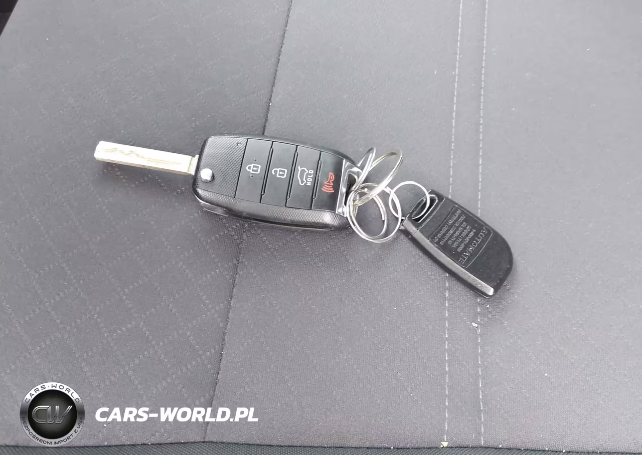 2018 Kia Sorento 2.4L Lx VIN:5XYPGDA39JG415632 - 11