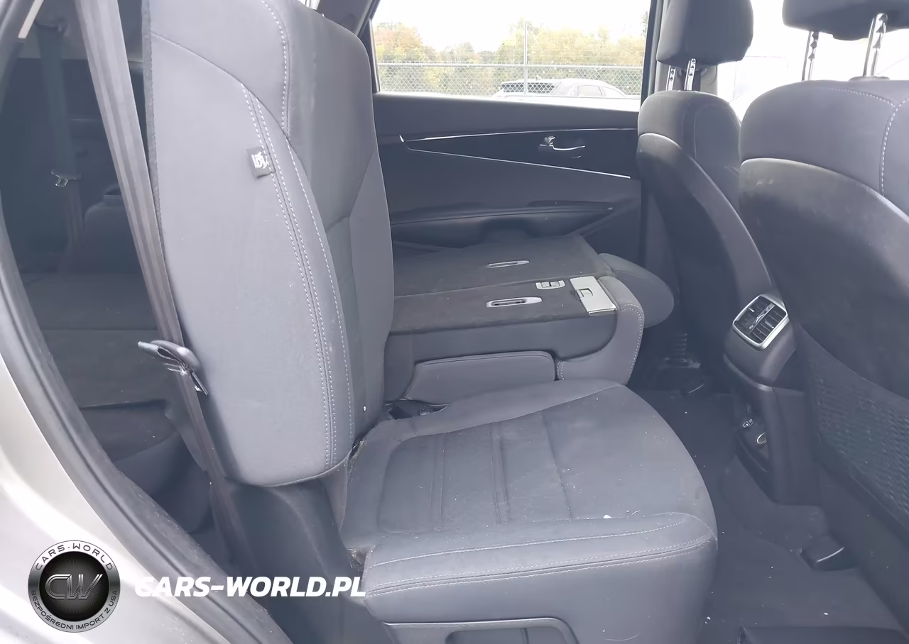 2018 Kia Sorento 2.4L Lx VIN:5XYPGDA39JG415632 - 8