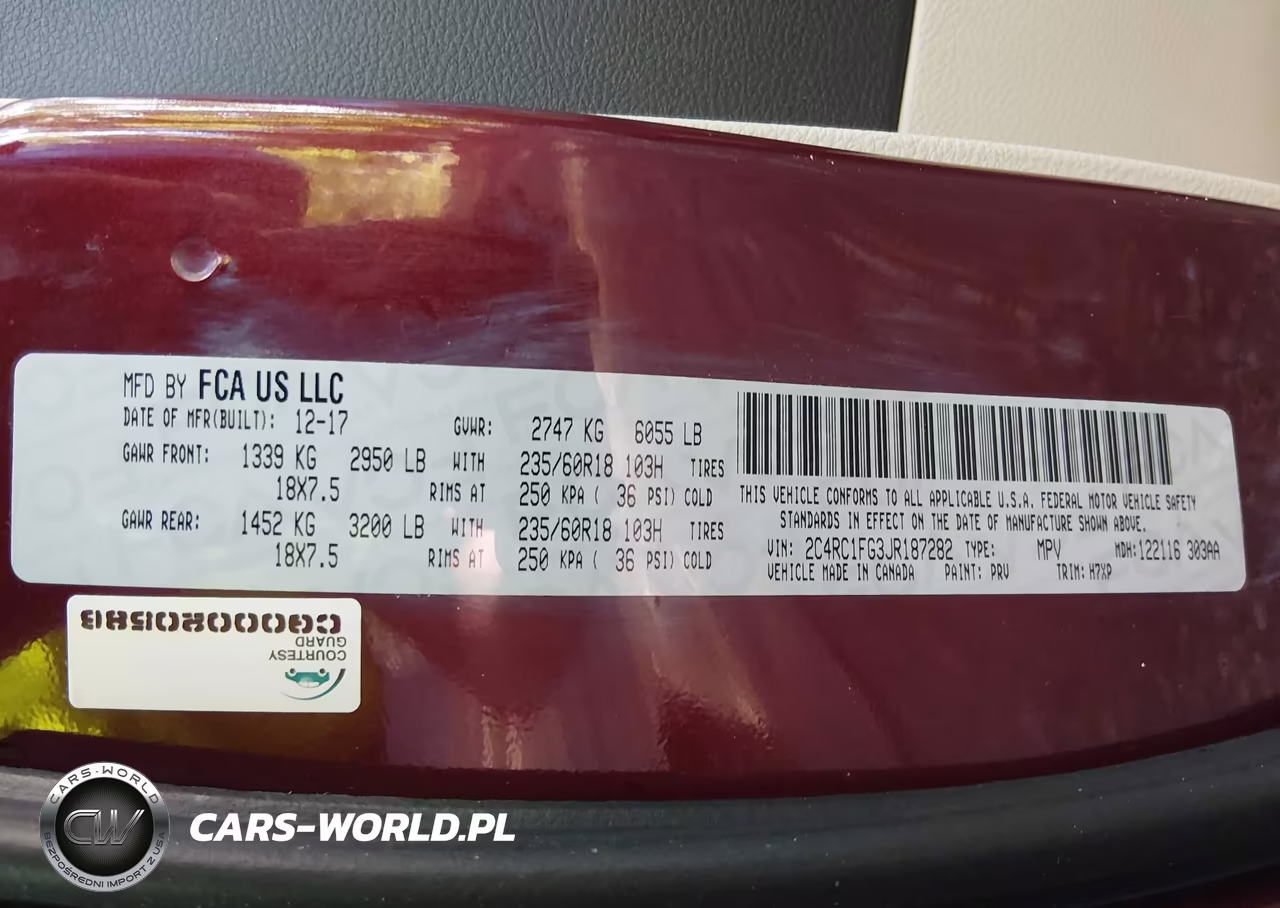 2018 Chrysler Pacifica Touring Plus VIN:2C4RC1FG3JR187282 - 9