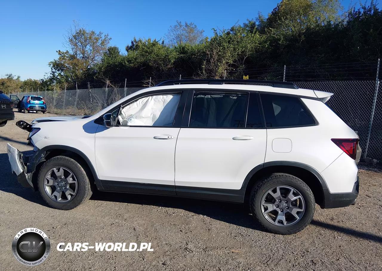 2023 Honda Passport Awd Trailsport VIN:5FNYF8H69PB023085 - 13