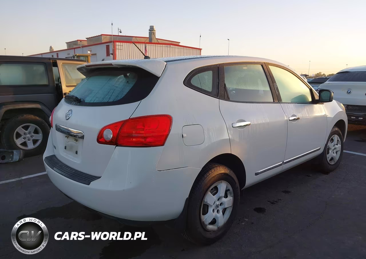 2011 Nissan Rogue S VIN:JN8AS5MT2BW171157 - 4