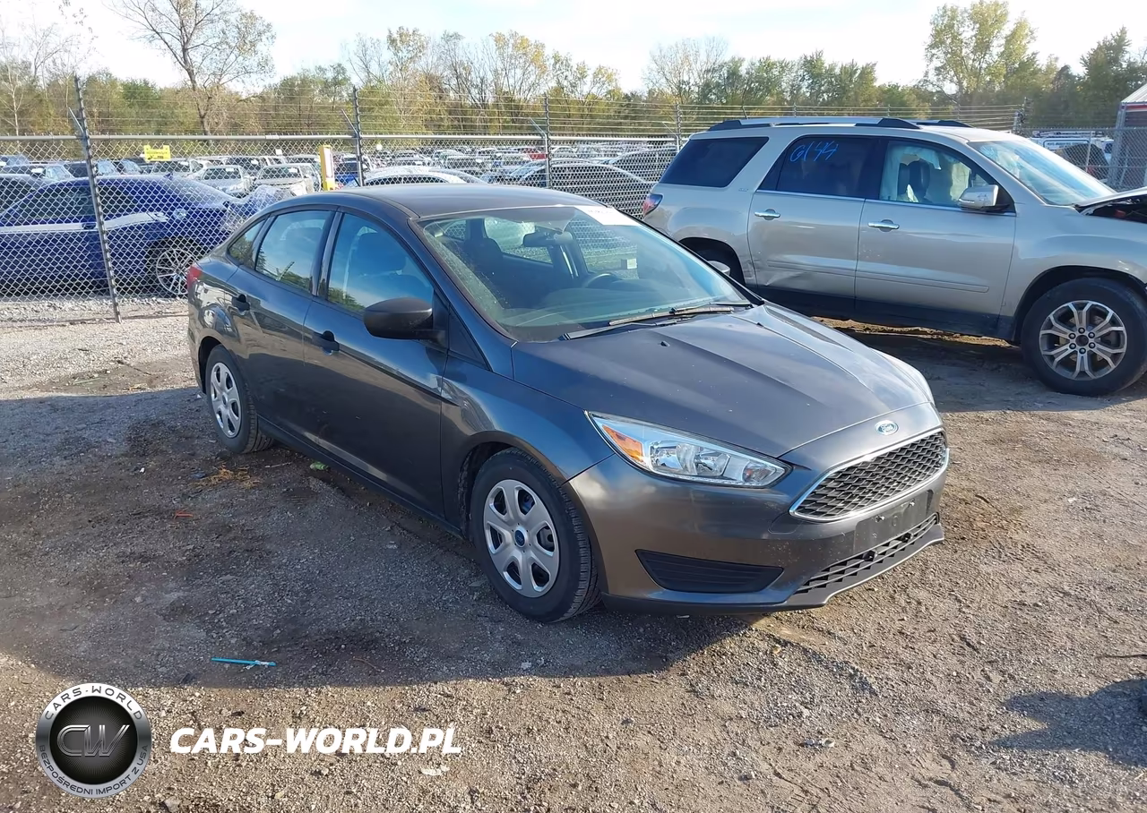 2015 Ford Focus S – zdjęcie 1 z 11