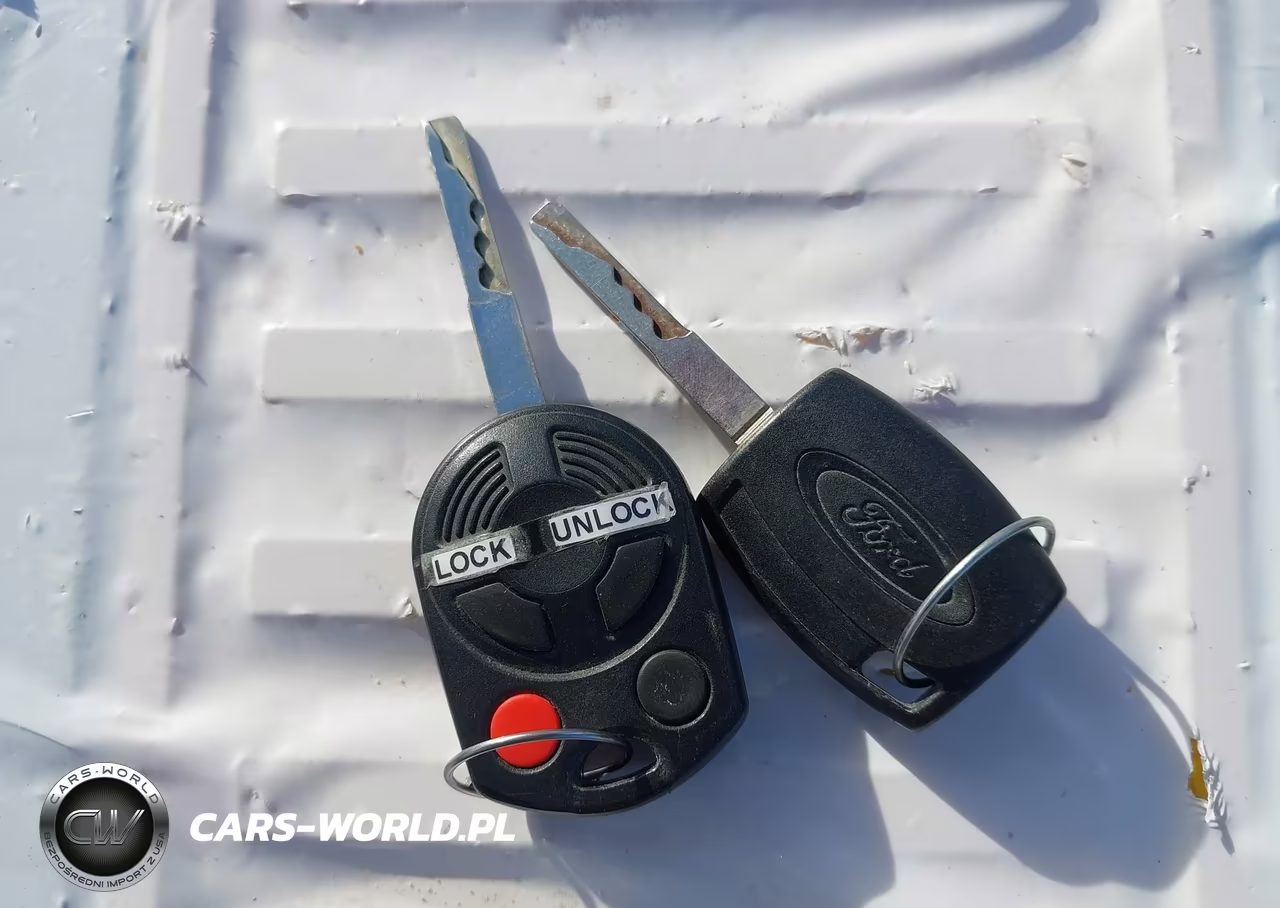 2015 Ford Focus S VIN:1FADP3E21FL357337 - 11