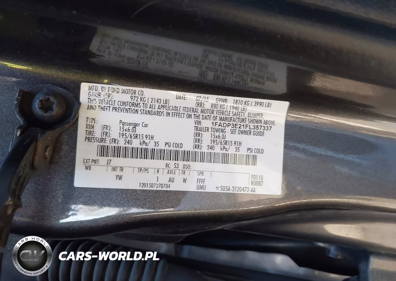 2015 Ford Focus S VIN:1FADP3E21FL357337 - 9