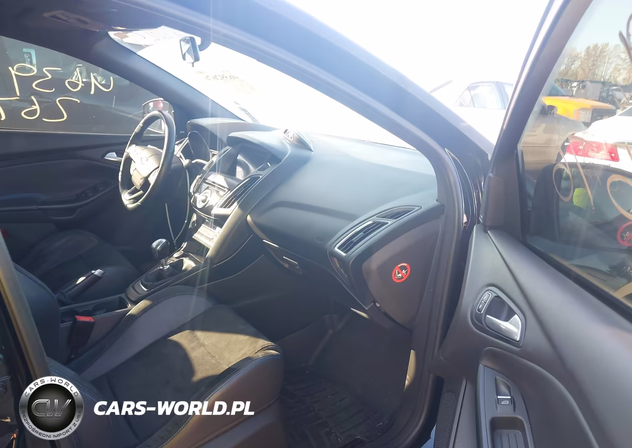 2017 Ford Focus Rs VIN:WF0DP3TH1H4121315 - 5