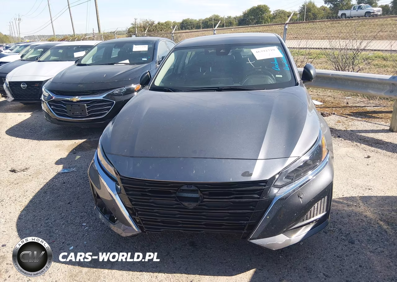 2025 Nissan Altima Sv Fwd VIN:1N4BL4DVXSN305868 - 13