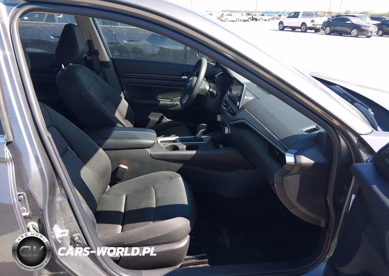2025 Nissan Altima Sv Fwd VIN:1N4BL4DVXSN305868 - 5