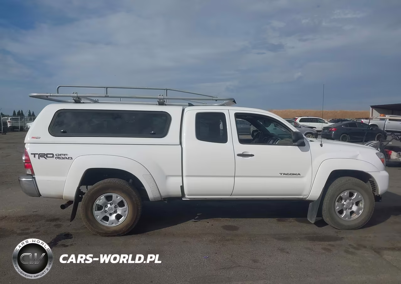 2014 Toyota Tacoma Base V6 VIN:5TFUU4EN0EX109123 - 13