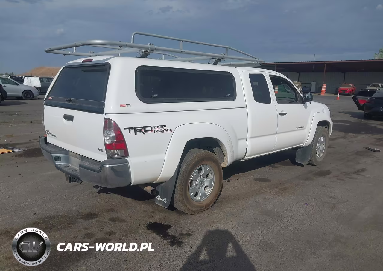 2014 Toyota Tacoma Base V6 VIN:5TFUU4EN0EX109123 - 4