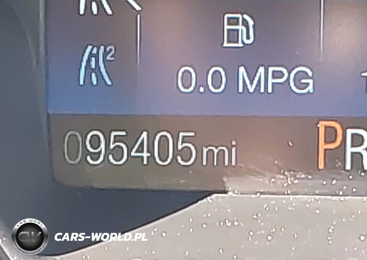 2018 Ford Focus Se VIN:1FADP3K21JL244789 - 15