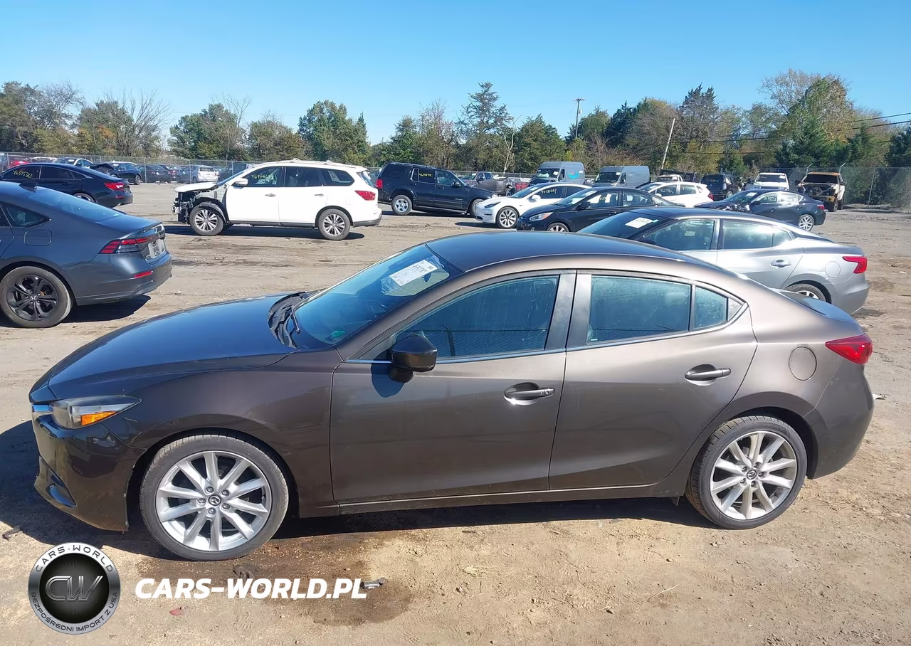 2017 Mazda Mazda3 Touring VIN:JM1BN1V75H1105287 - 14
