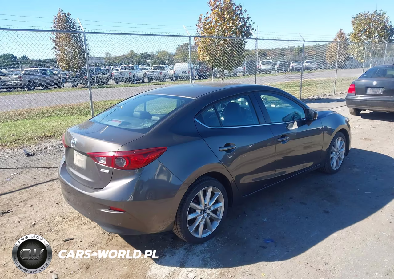 2017 Mazda Mazda3 Touring VIN:JM1BN1V75H1105287 - 4
