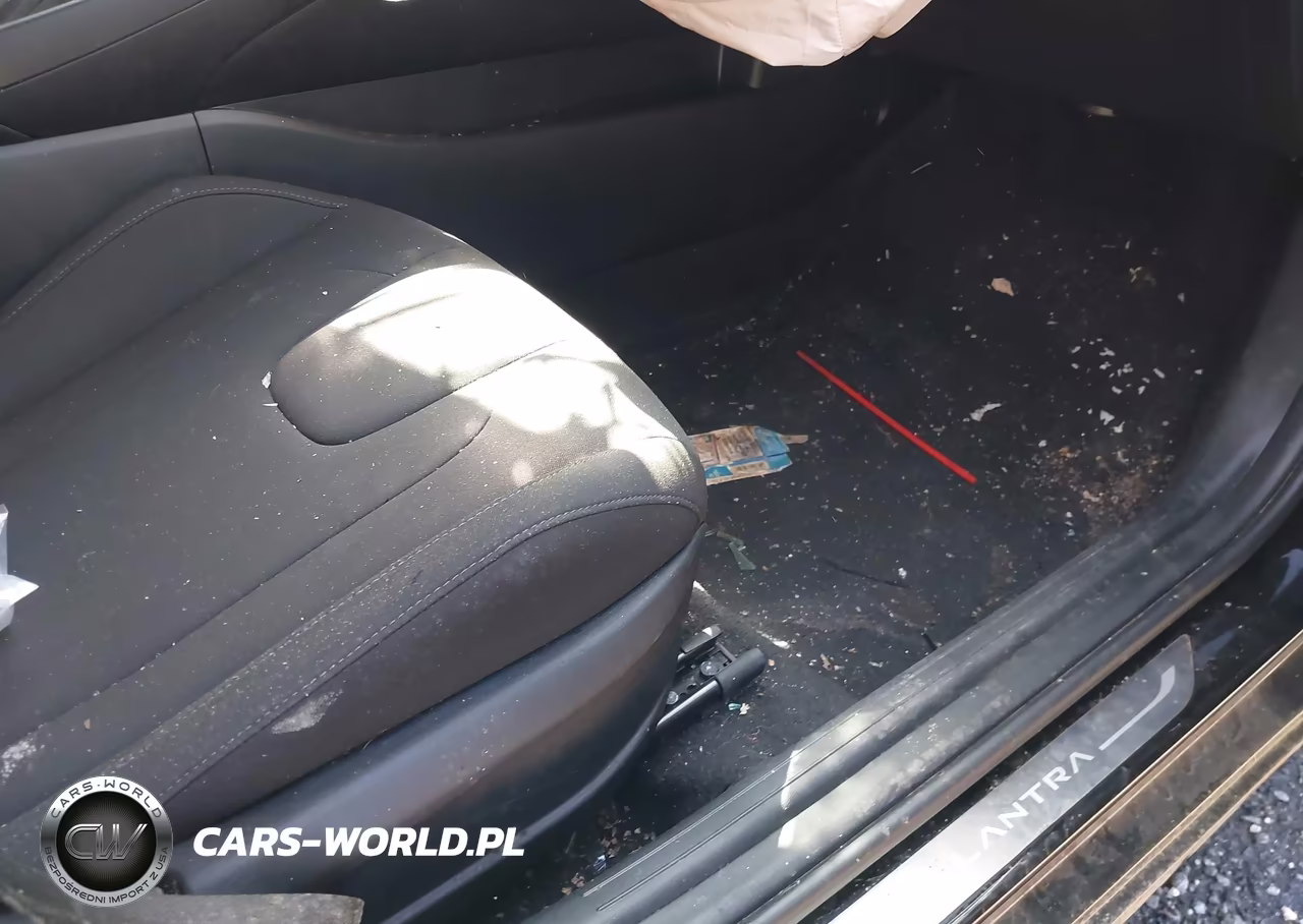 2024 Hyundai Elantra Sel VIN:KMHLM4DGXRU696772 - 5