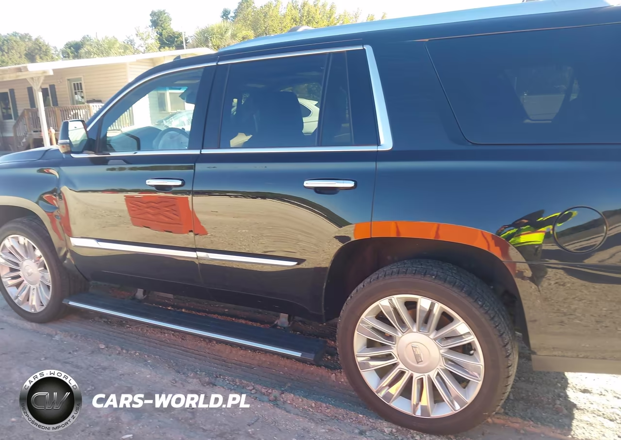 2019 Cadillac Escalade Platinum VIN:1GYS4DKJ8KR154720 - 14